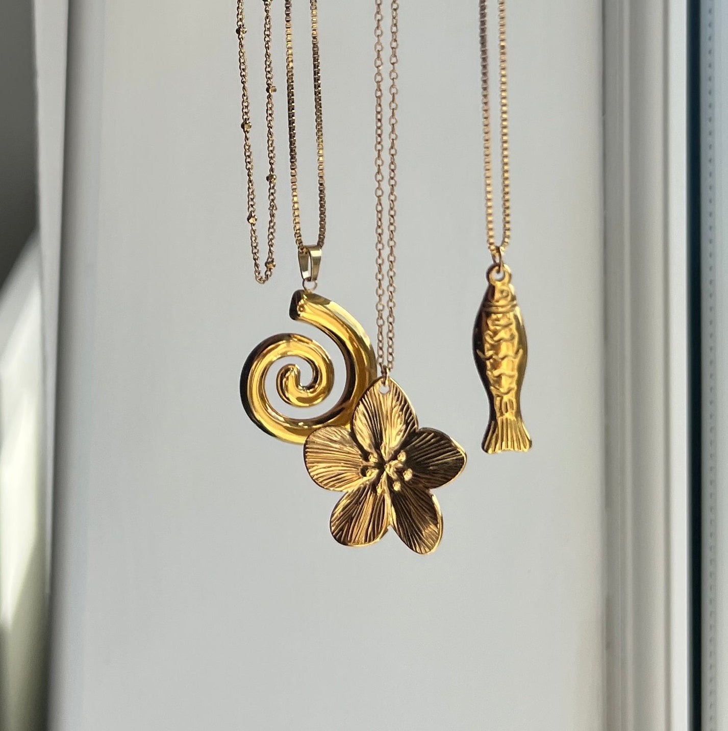Swirl Necklace