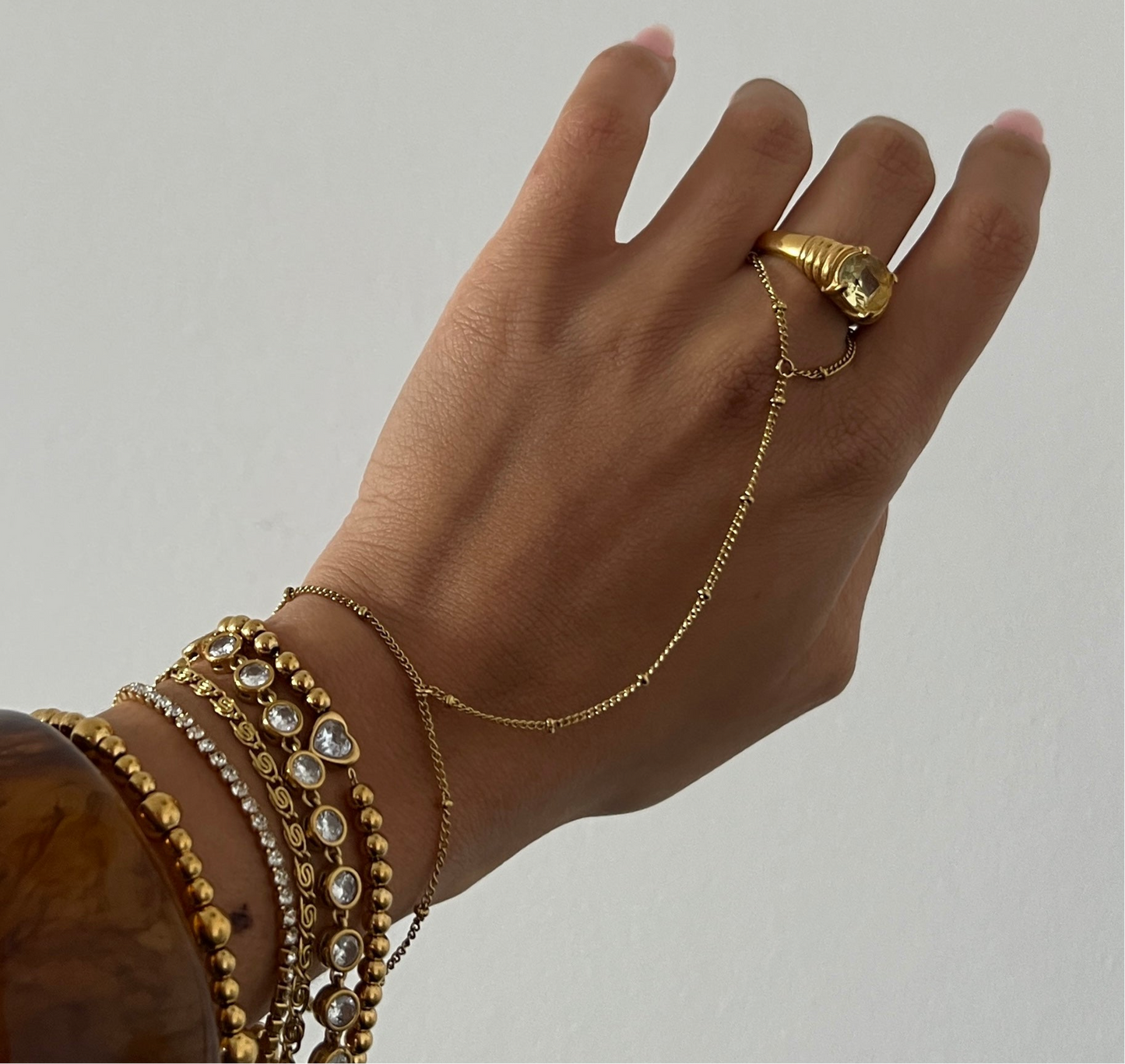 Gold Pearl Handchain