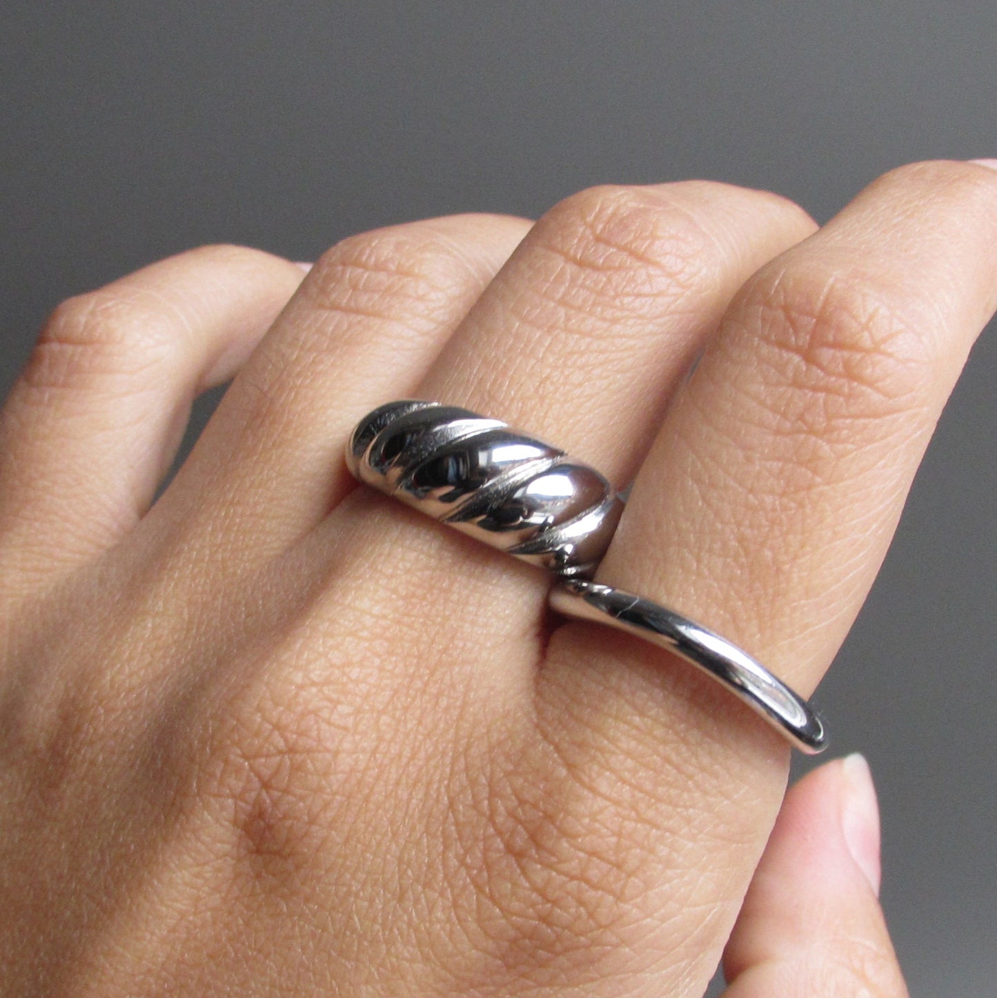 Crouissant ring